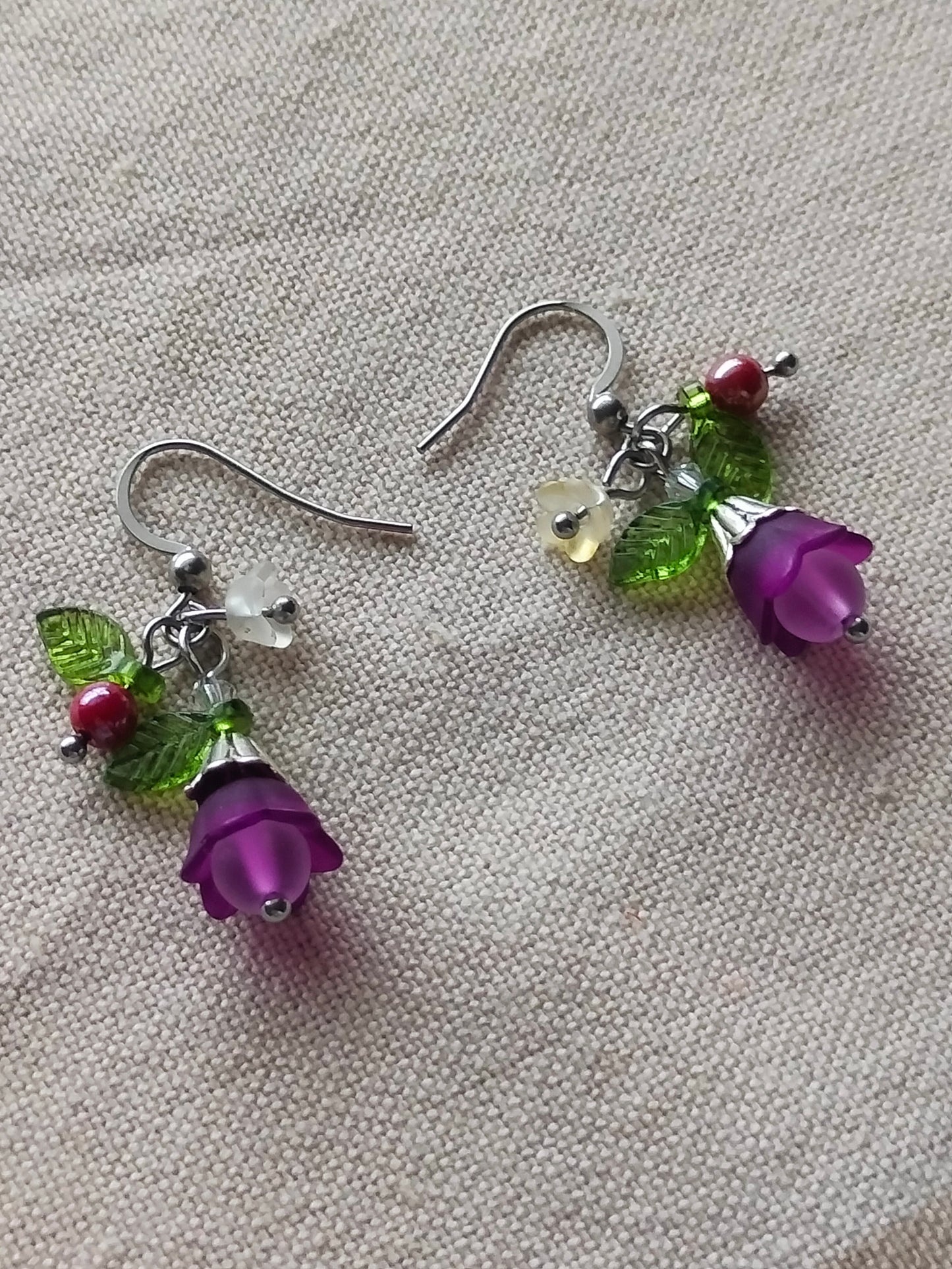 Lilat kukka korvikset juhla