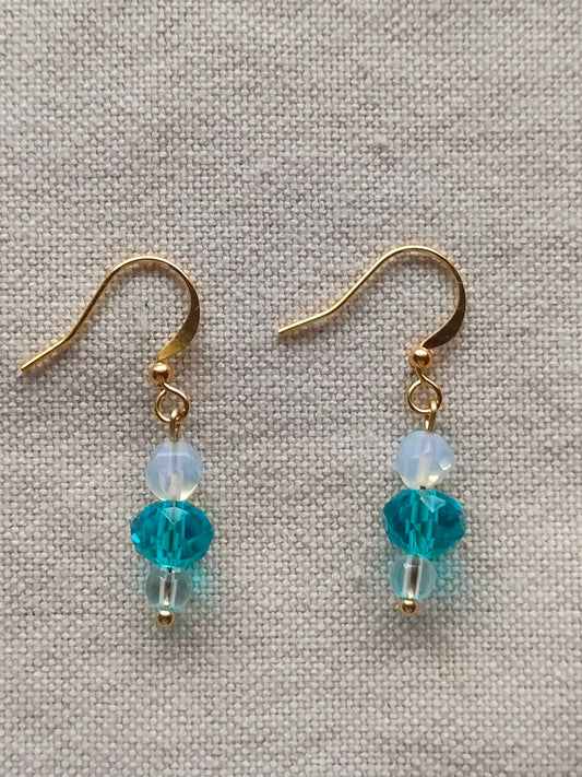 Siniset lasi korvikset